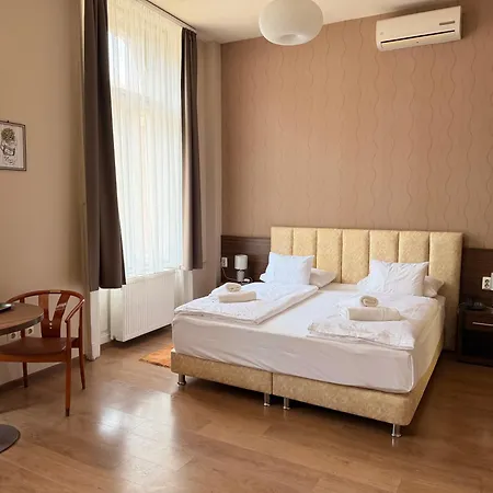 Livora Boutique 3*