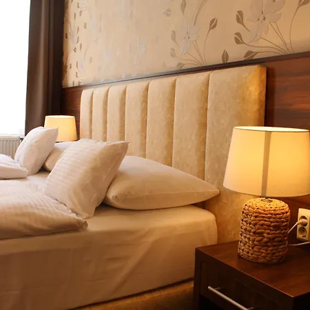 Livora Boutique 3*